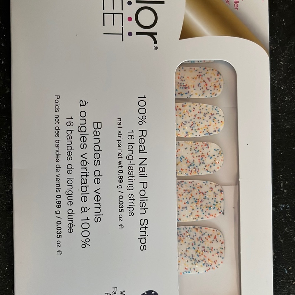 Color Street nail polish strips